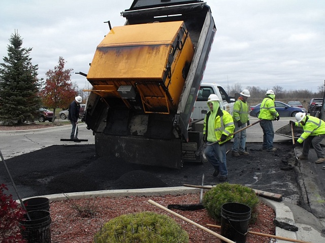 Термос - бункер для регенерации, доставки, хранения асфальта КМ 8000S